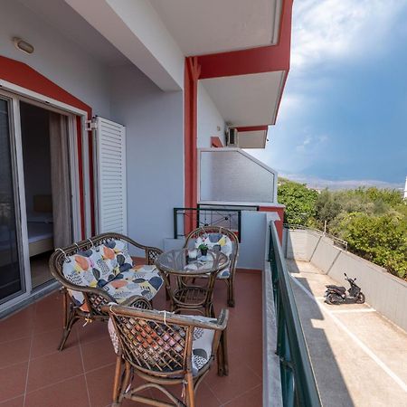 Vila Flamuri Sarandë エクステリア 写真