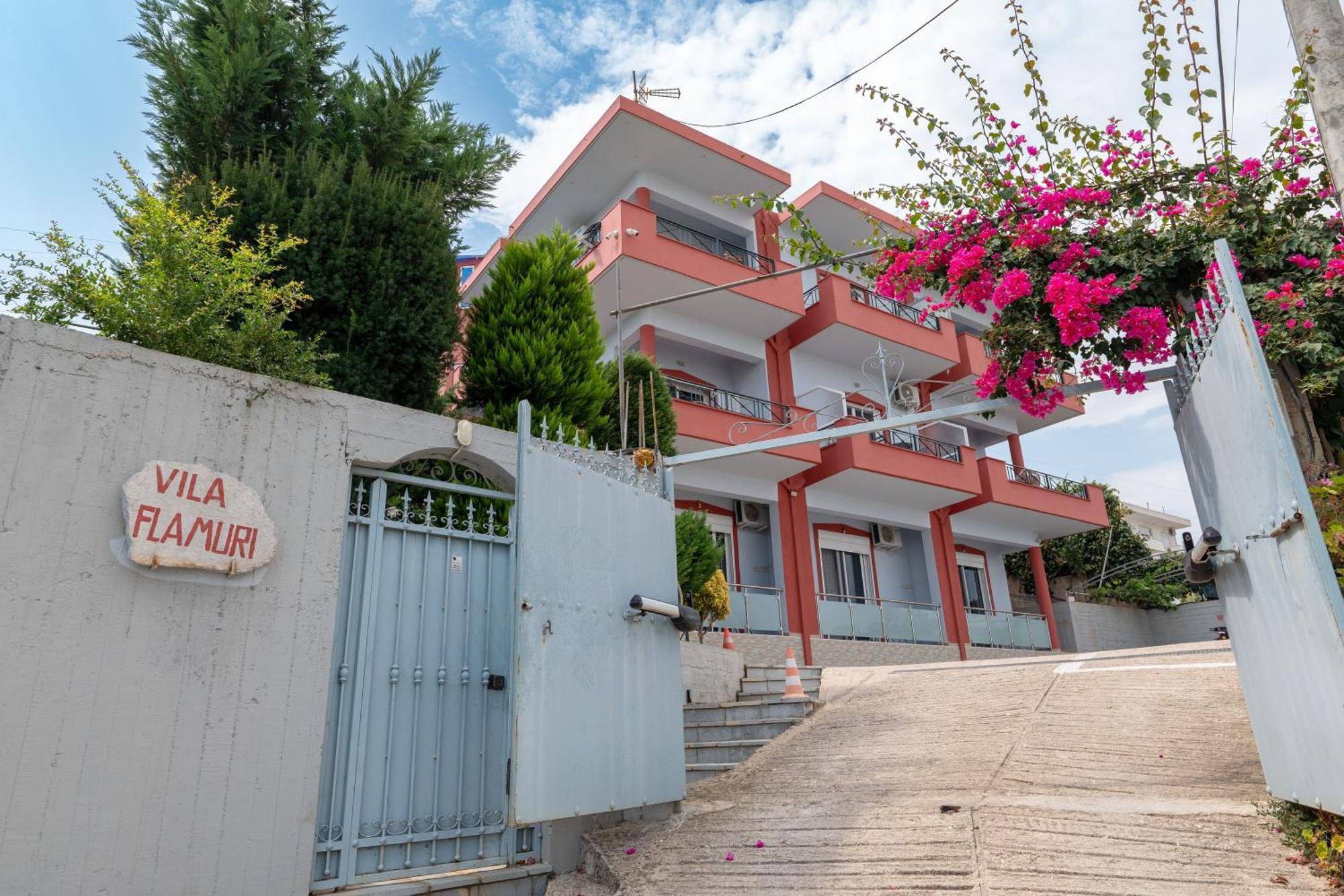 Vila Flamuri Sarandë エクステリア 写真
