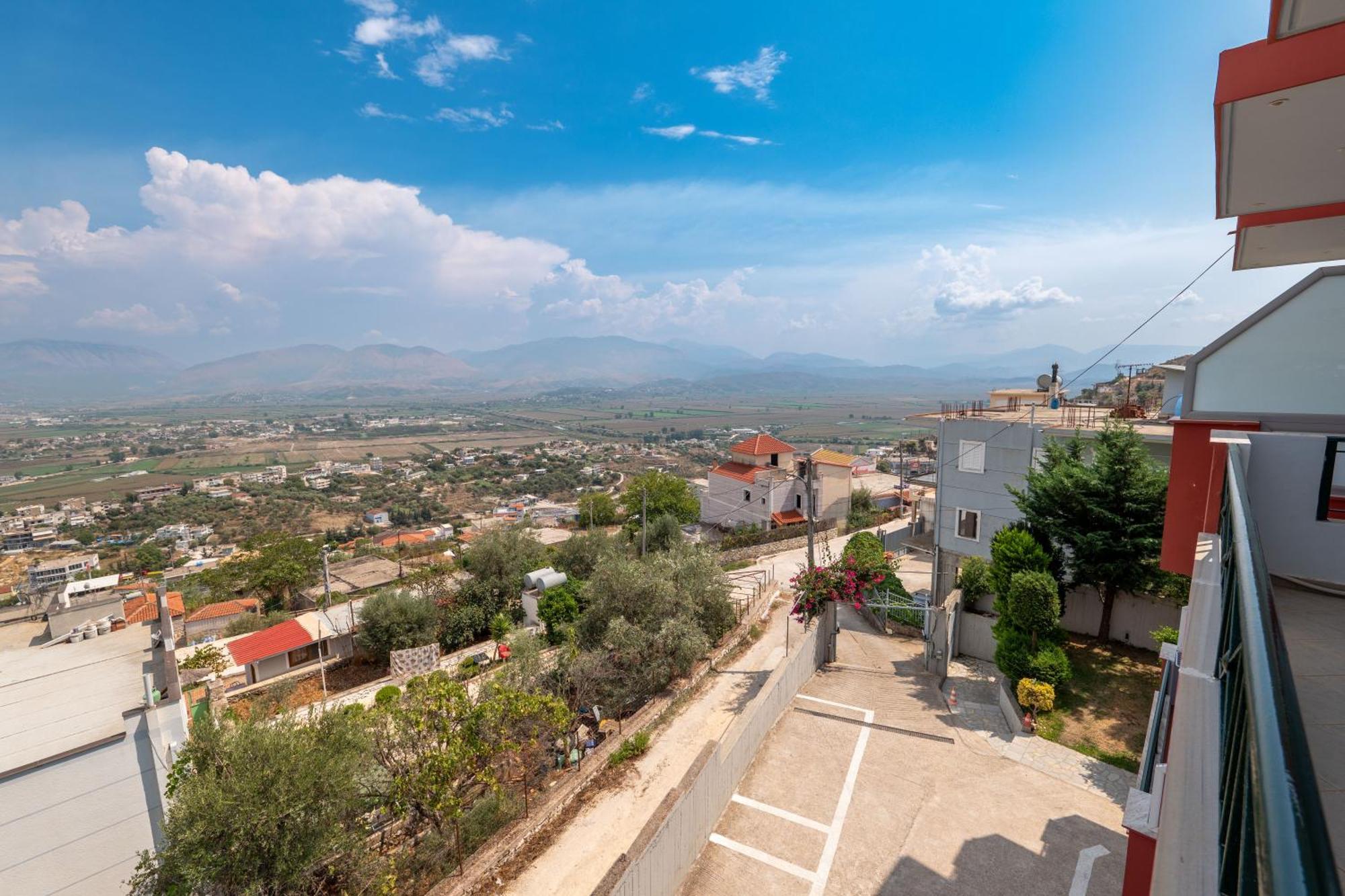 Vila Flamuri Sarandë エクステリア 写真