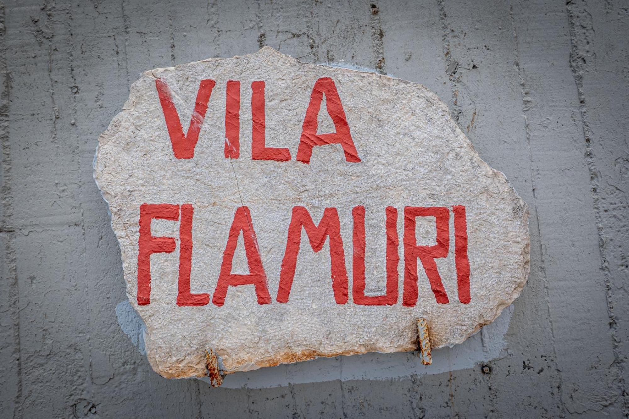 Vila Flamuri Sarandë エクステリア 写真