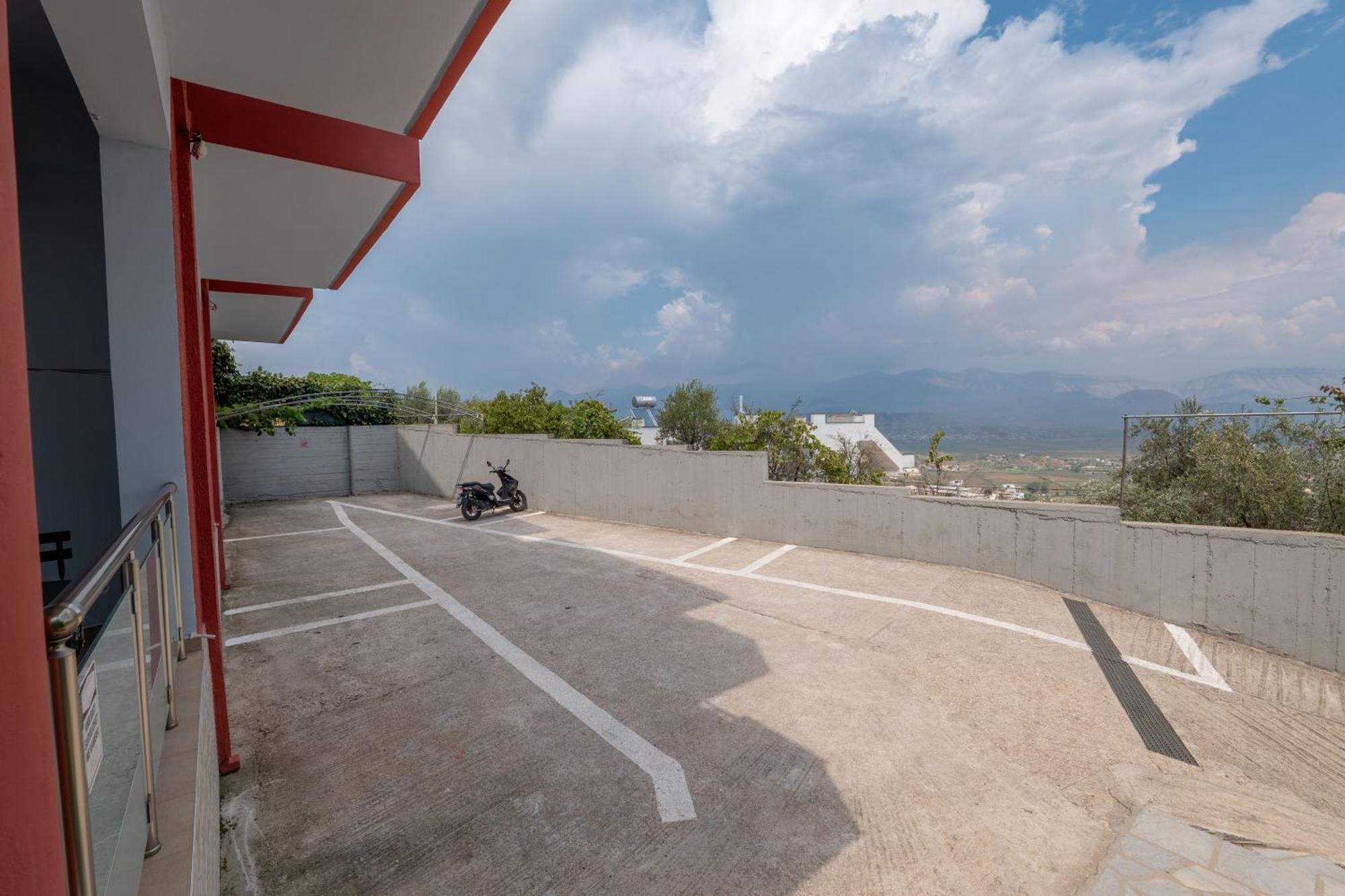 Vila Flamuri Sarandë エクステリア 写真