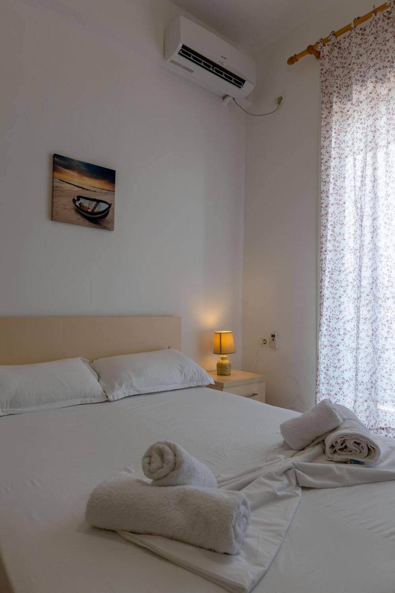 Vila Flamuri Sarandë エクステリア 写真